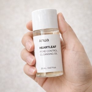 Anua Heartleaf Pore Control Cleansing Oil